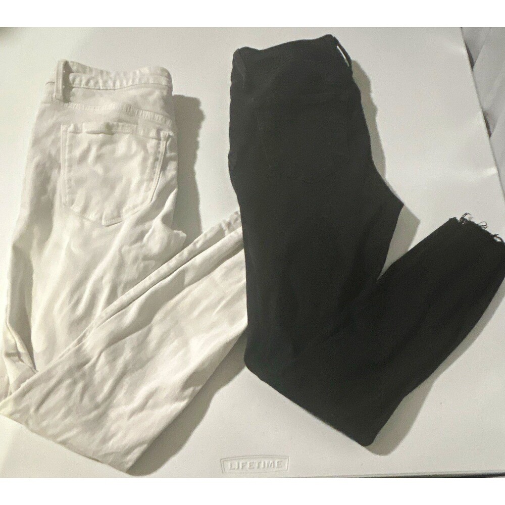 Old Navy Rockstar Women’s Charcoal Wash Black Distressed & White Jeans: Size 4